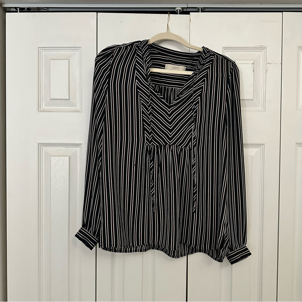 Loft long sleeve blouse